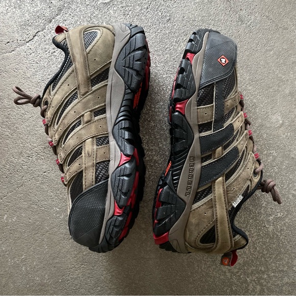 Merrell Moab 2 Vent Waterproof CT Women’s Tan and Black Hiking Shoes in Boulder - Picture 2 of 13